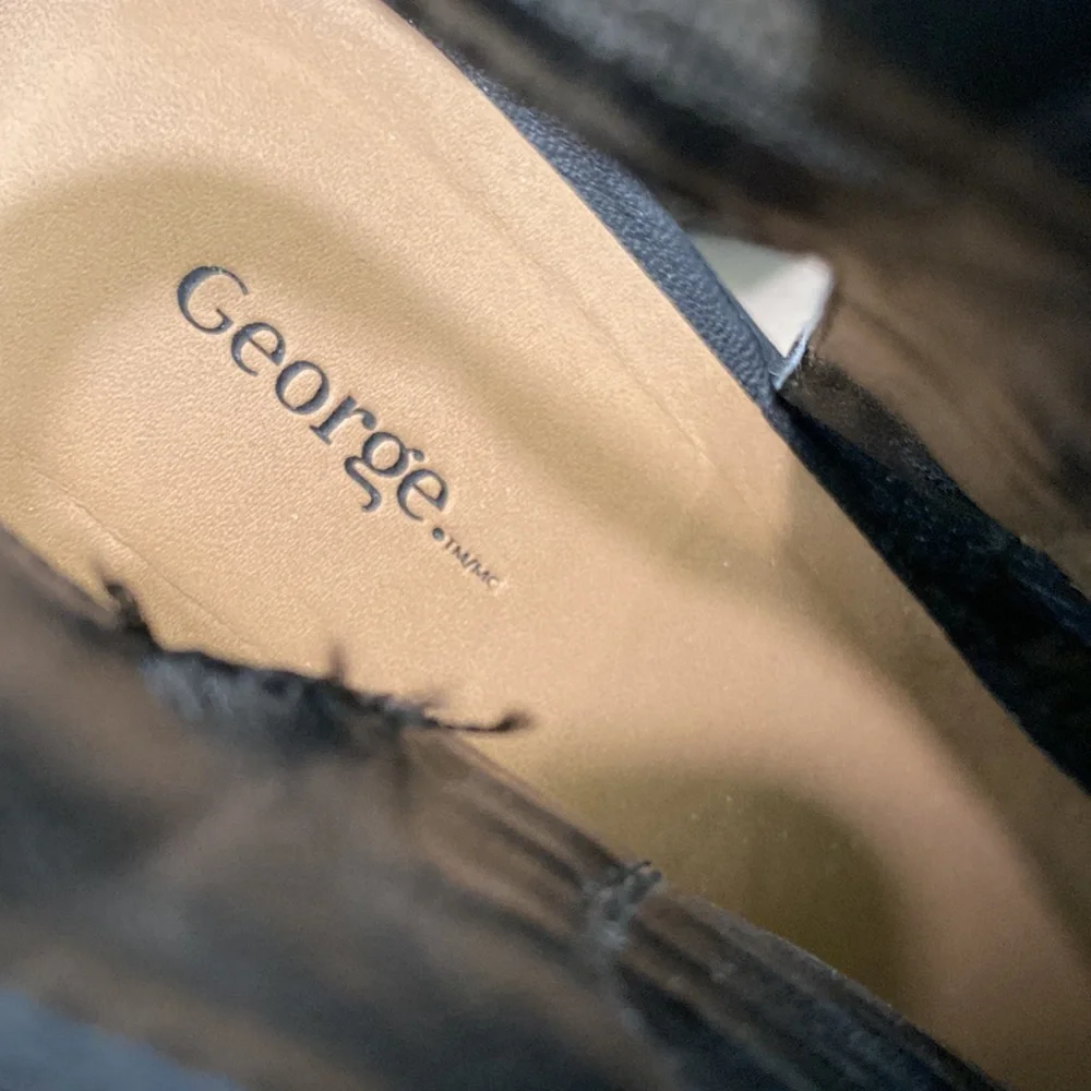 George Heels - Picture 6 of 9